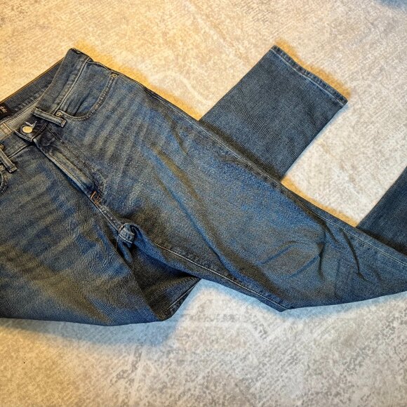 Abercrombie & Fitch Men's Signature Stretch  Athletic Straight Jean - Picture 1 of 13